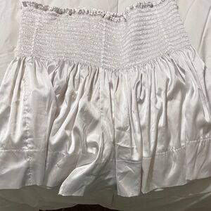NATURAL LIFE White Shorts